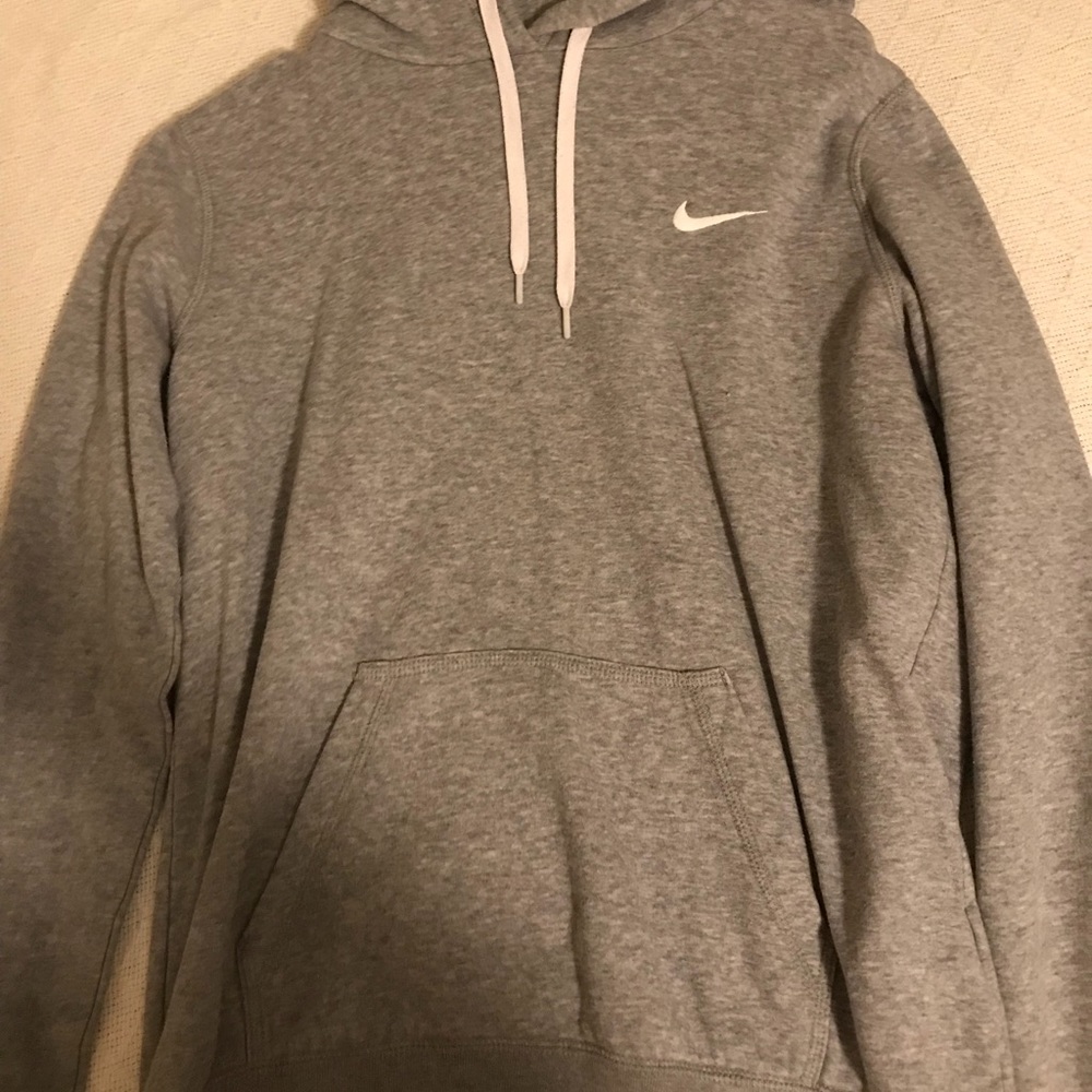 GREY NIKE HOODIE